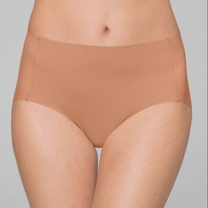 Soma Vanishing 360 Modern Brief in Easy Tie-Dye Pink Sz Med